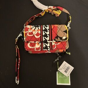 New With Tags Vera Bradley All In One Crossbody-Bittersweet